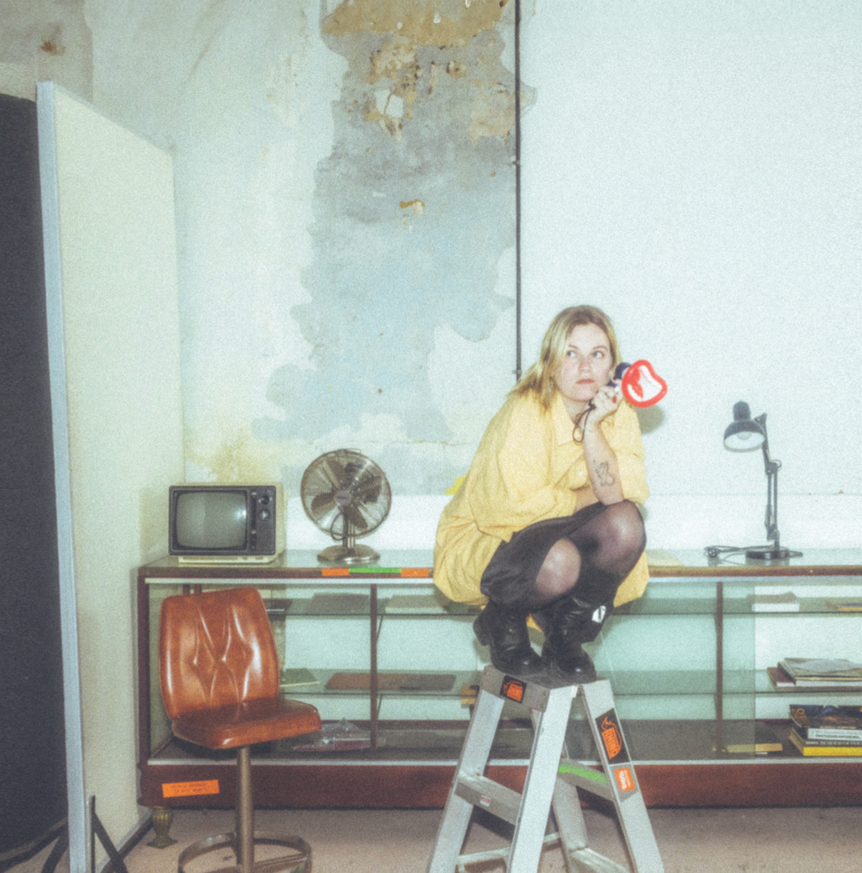 ROMANIE - IT'S NOT THAT FUNNY - VINYL LP